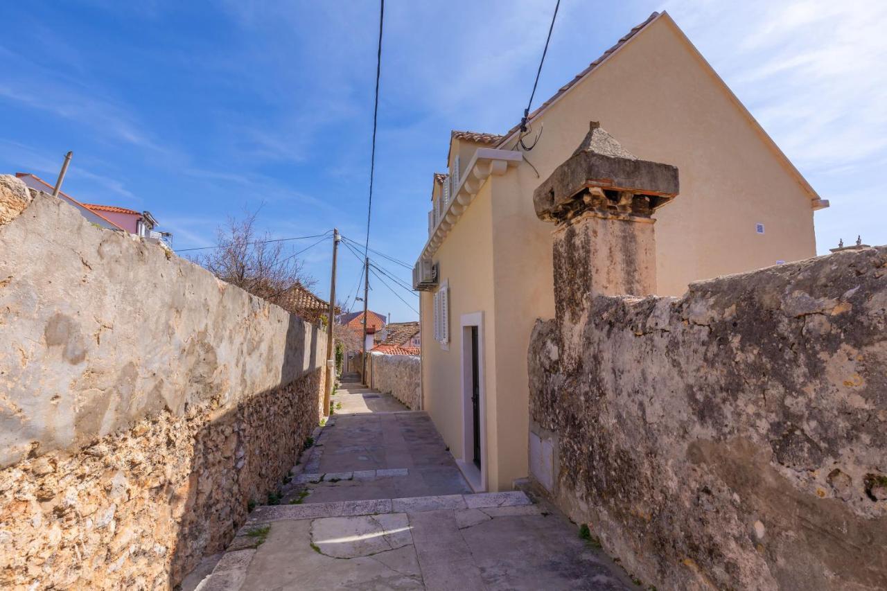 Stunning Holiday House In The Old Town By Irundo Дубровник Екстериор снимка