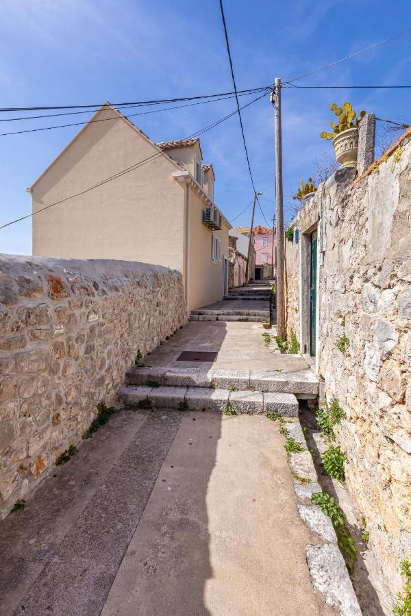 Stunning Holiday House In The Old Town By Irundo Дубровник Екстериор снимка