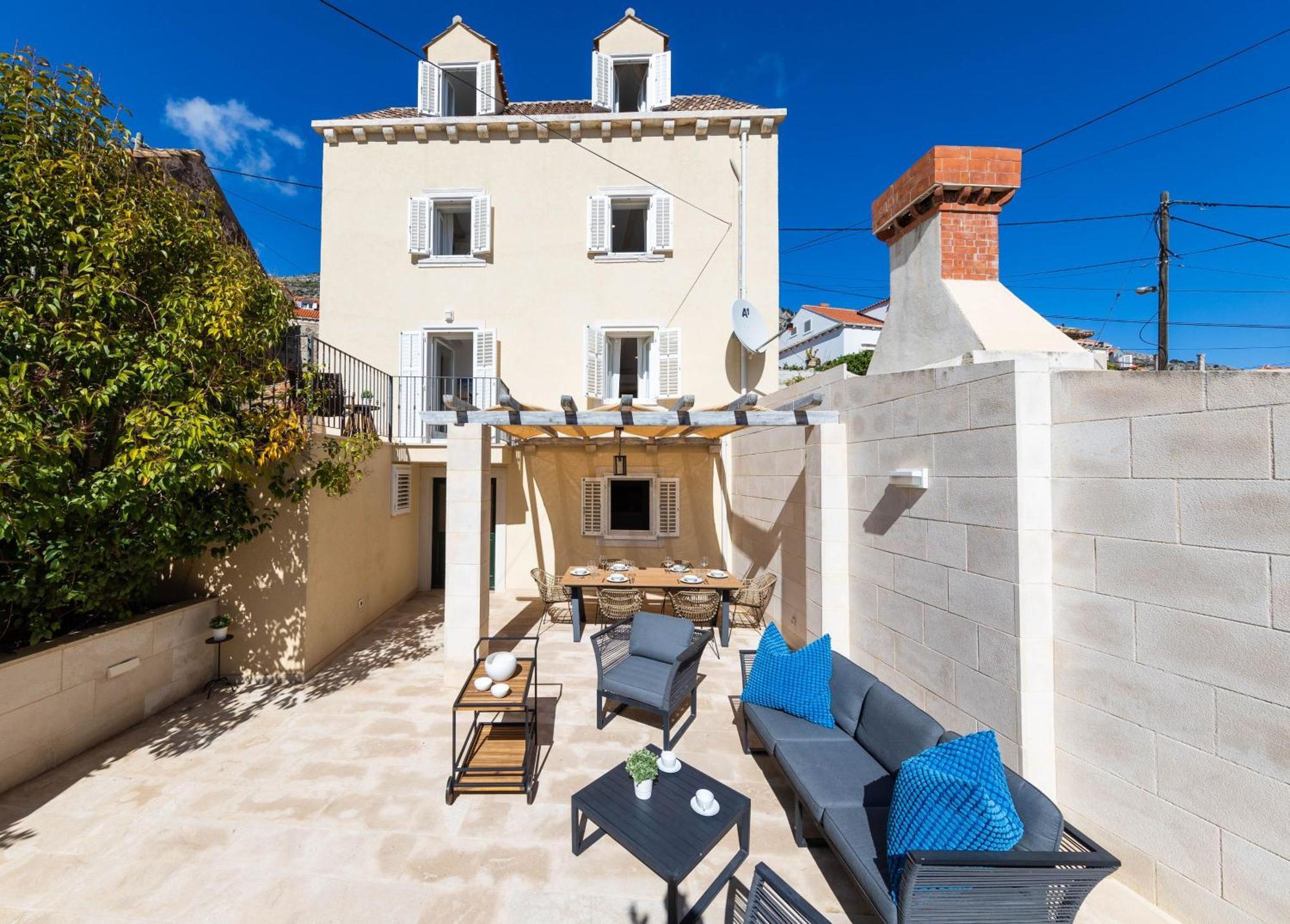 Stunning Holiday House In The Old Town By Irundo Дубровник Екстериор снимка