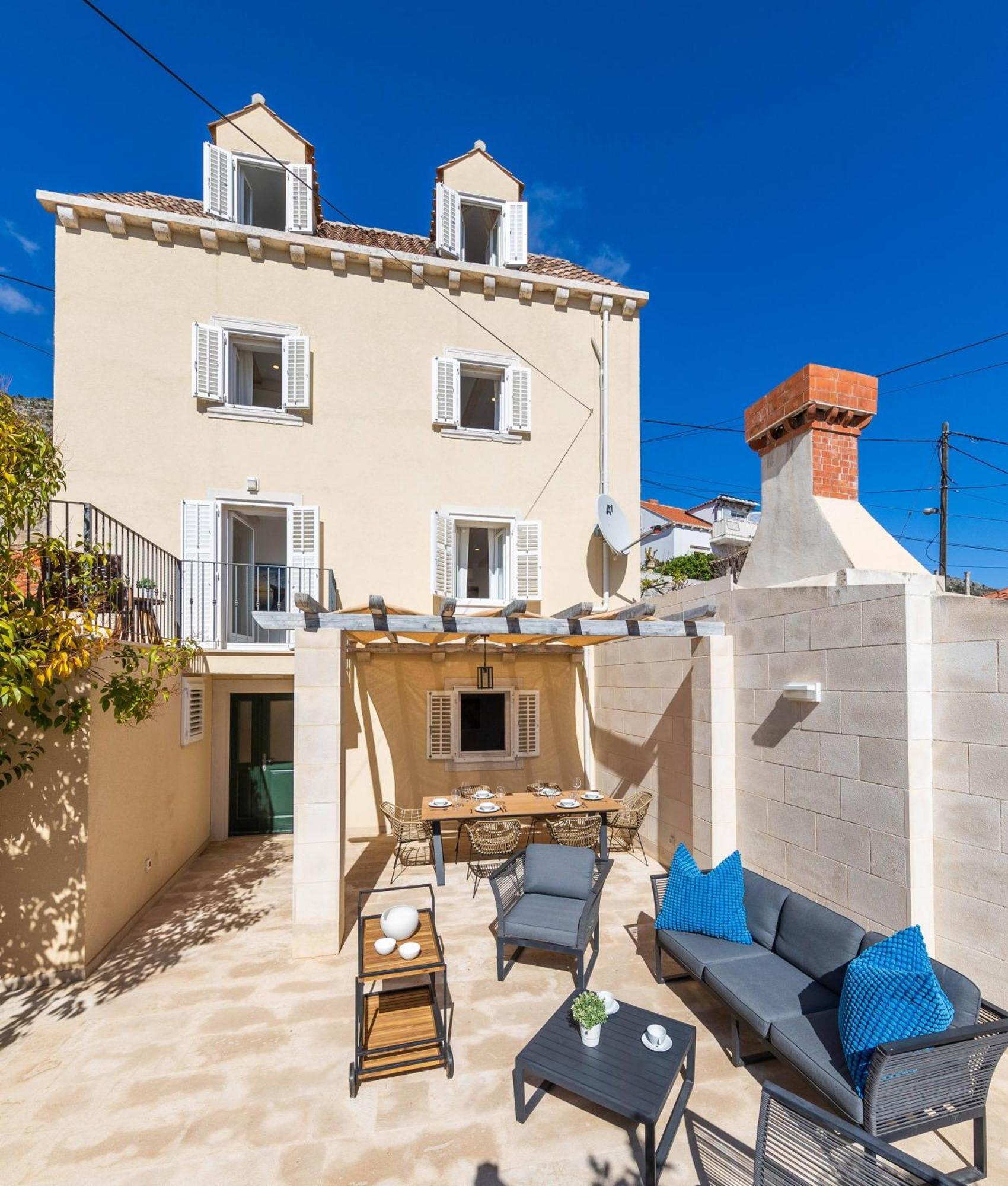Stunning Holiday House In The Old Town By Irundo Дубровник Екстериор снимка